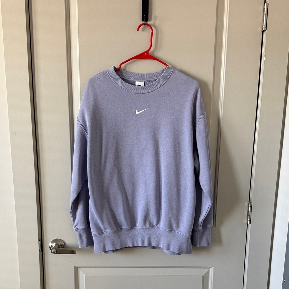 Nike Women's Sportswear Phoenix Fleece Oversized Crew-Neck Sweatshirt